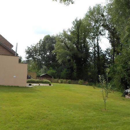 Gite Rural Le Falihou Braives Buitenkant foto