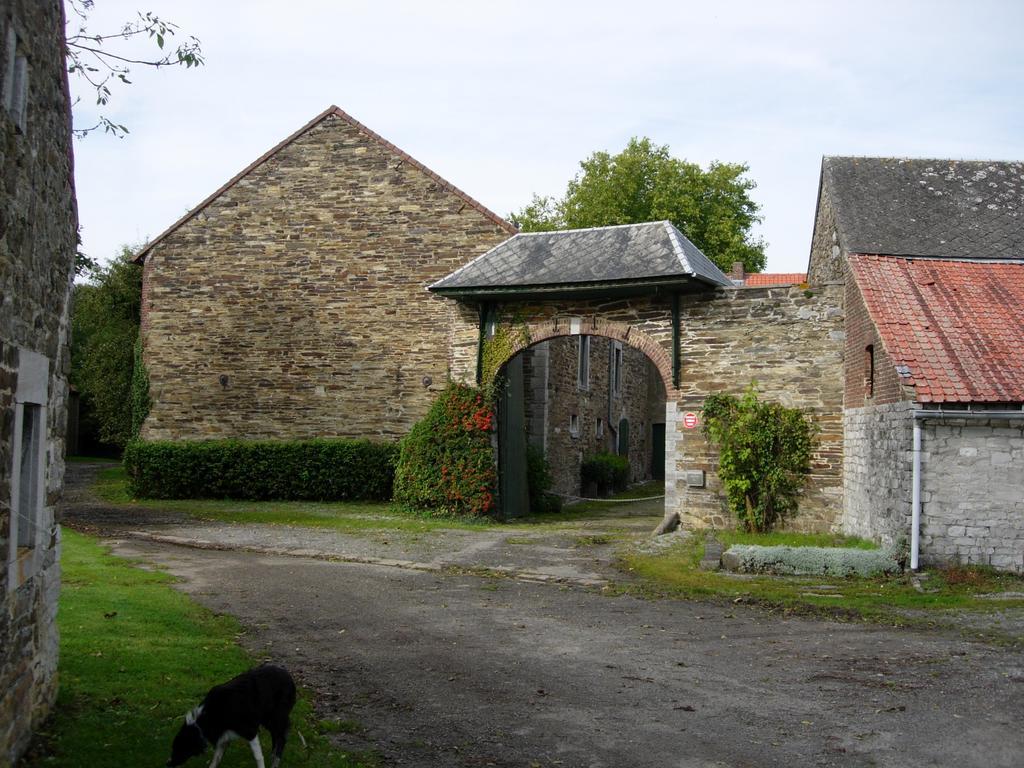 Gite Rural Le Falihou Braives Buitenkant foto