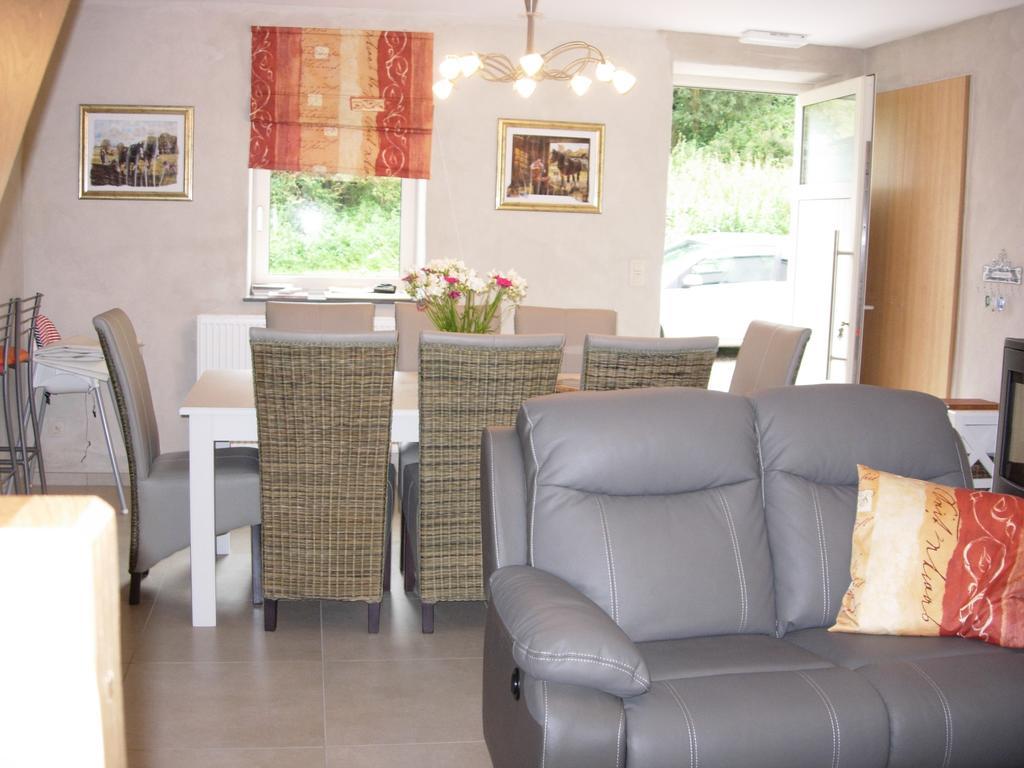 Gite Rural Le Falihou Braives Buitenkant foto